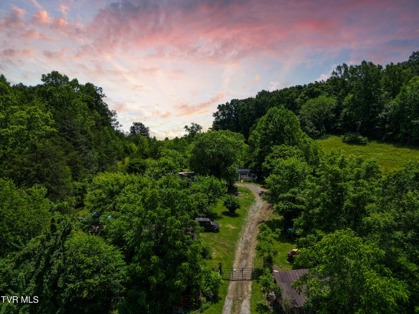 Photo #11: 5020 Kingsport Highway