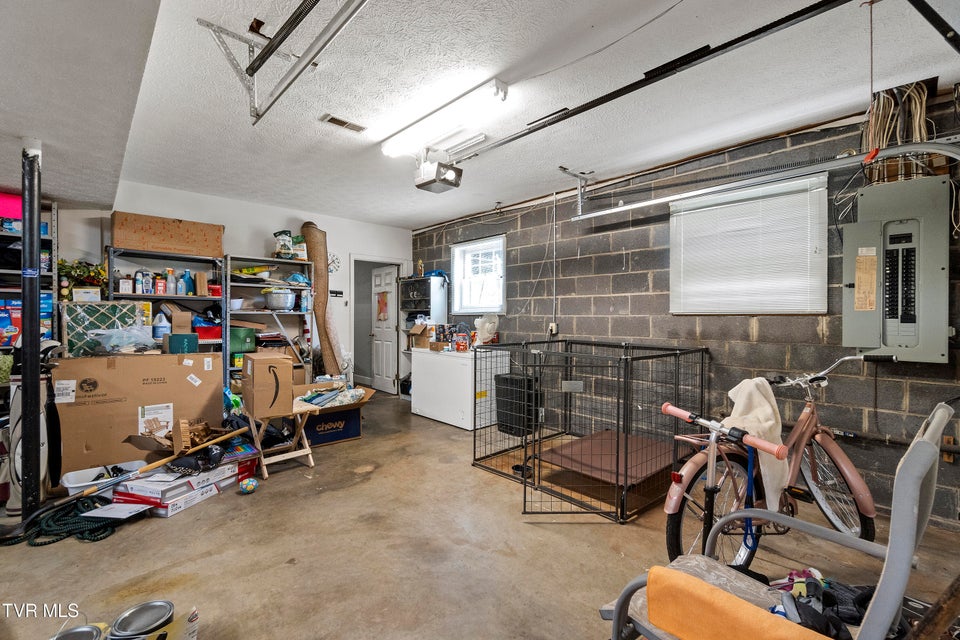 Photo #58: 735 Redwood Drive