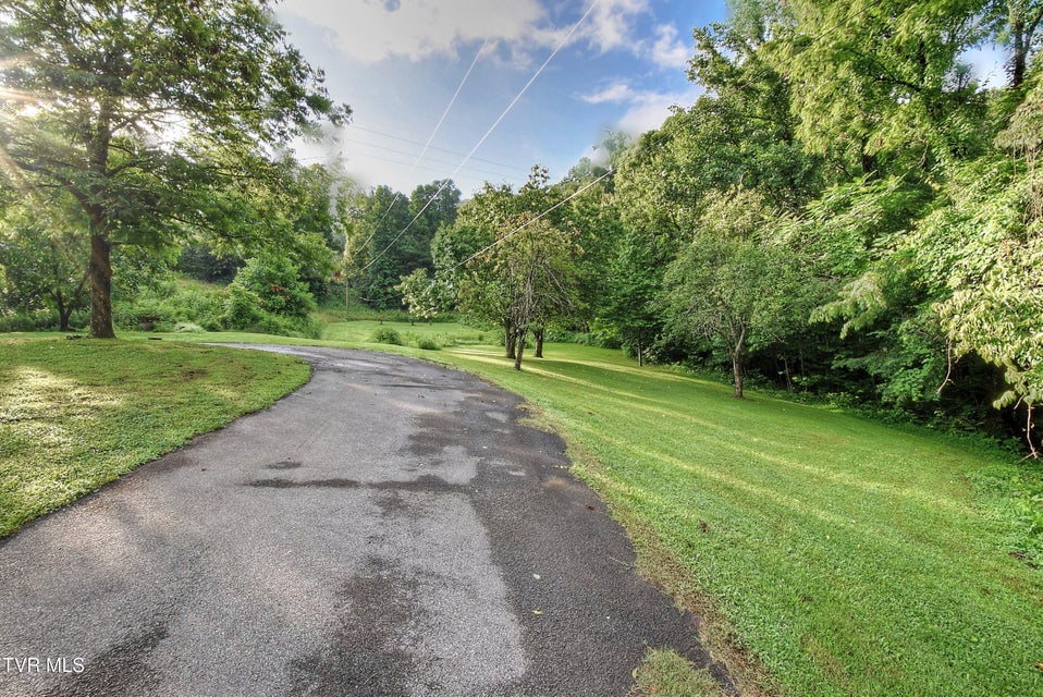 Photo #11: 121 Harold Estep Road