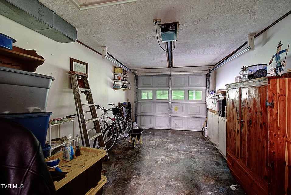 Photo #33: 121 Harold Estep Road
