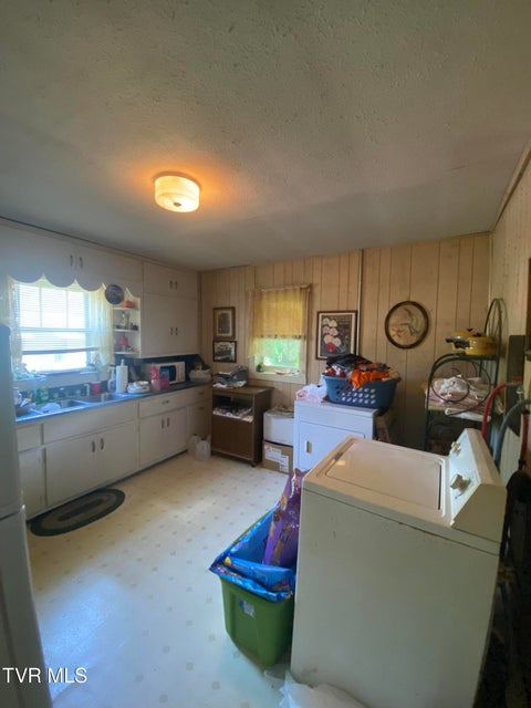 Photo #11: 4228 Sullivan Gardens Drive