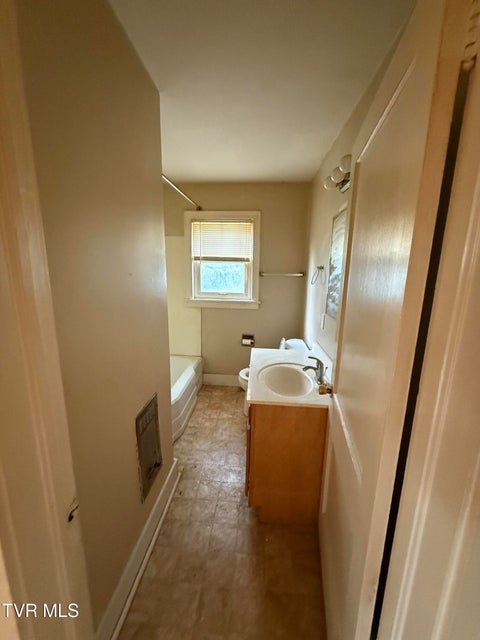 Photo #17: 609 D Street
