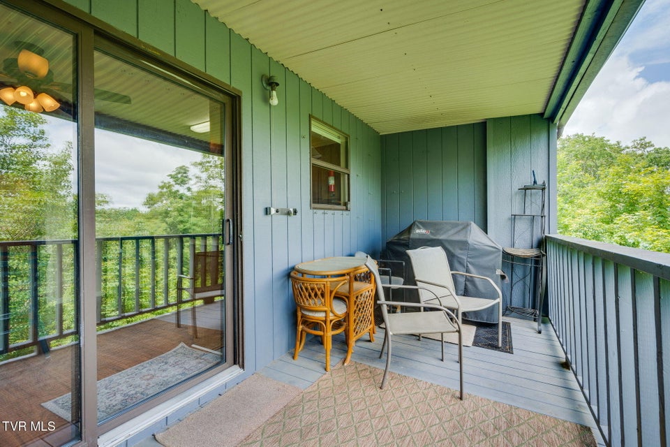 Photo #10: 151 Woodcrest Lane Lane