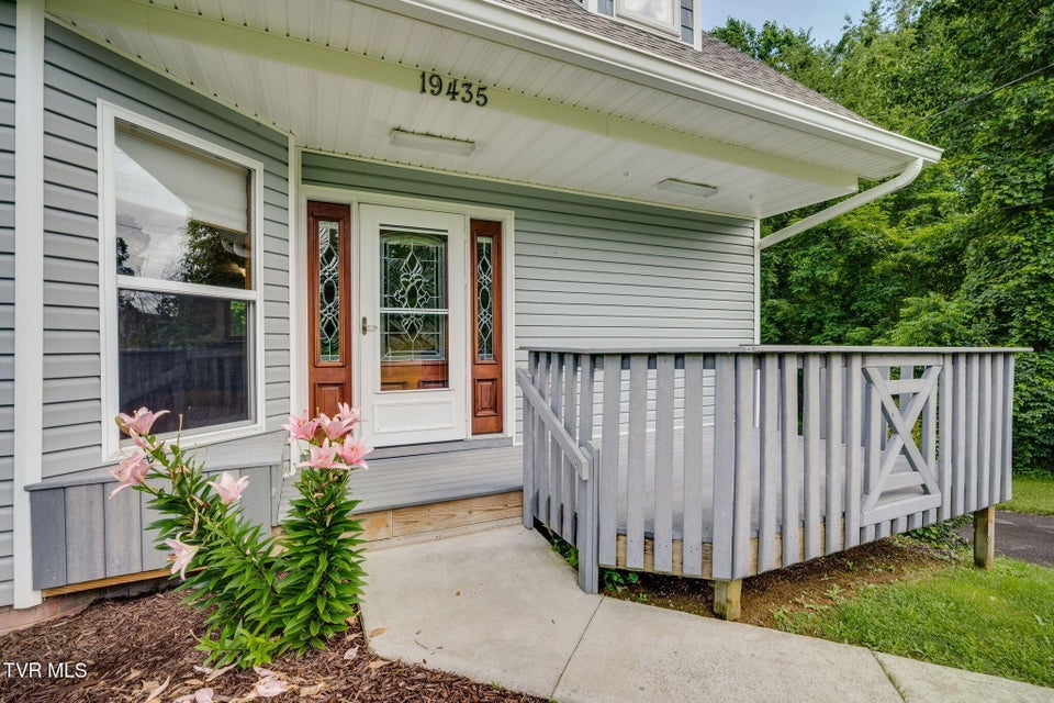 Photo #2: 19435 Greenbriar Lane