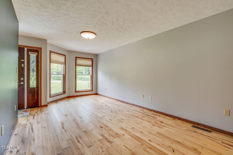 Photo #7: 19435 Greenbriar Lane