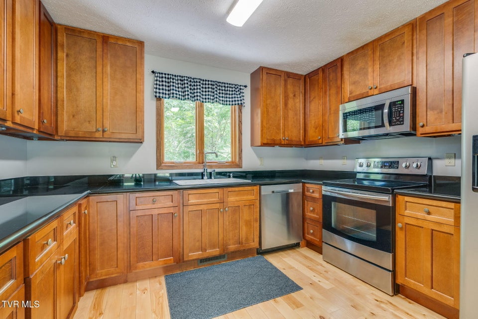 Photo #10: 19435 Greenbriar Lane