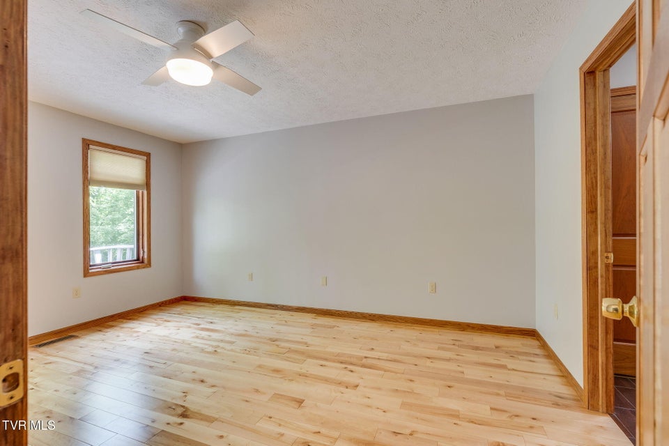 Photo #12: 19435 Greenbriar Lane