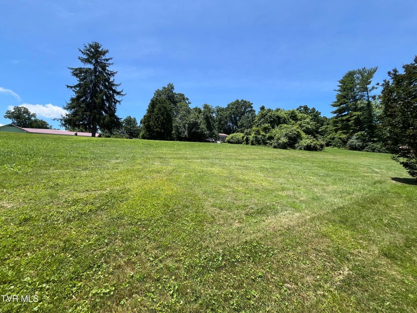 Photo #6: 211 Overview