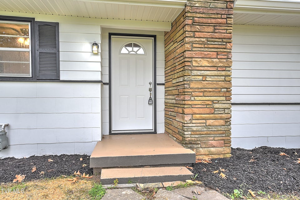 Photo #5: 419 Holly Street