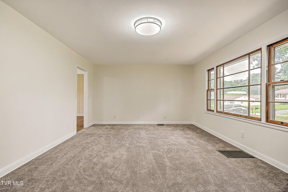 Photo #10: 419 Holly Street
