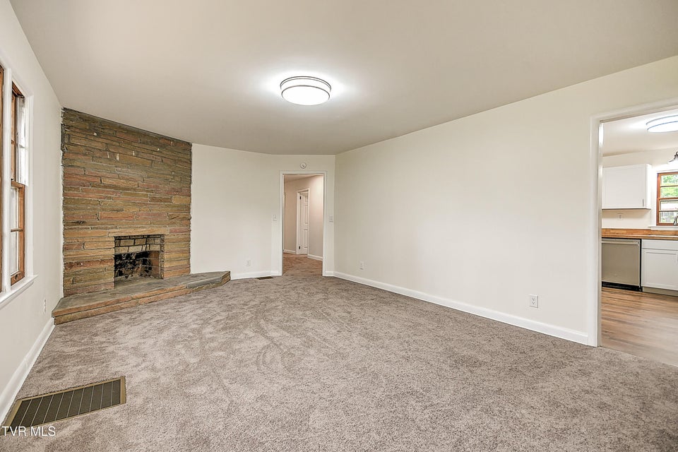 Photo #11: 419 Holly Street