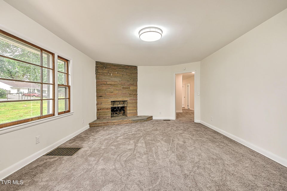 Photo #12: 419 Holly Street
