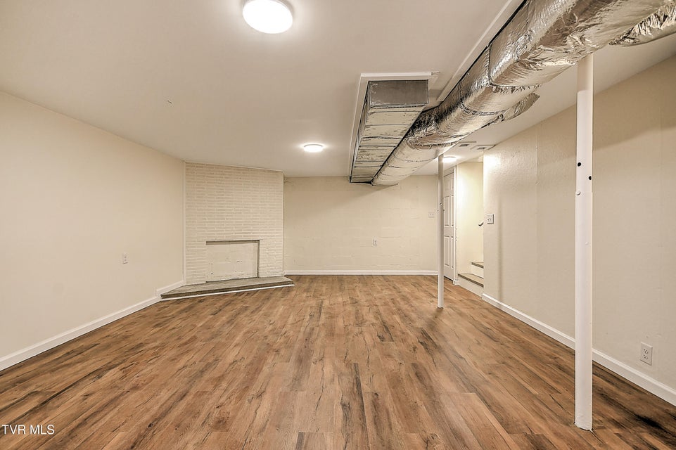 Photo #41: 419 Holly Street