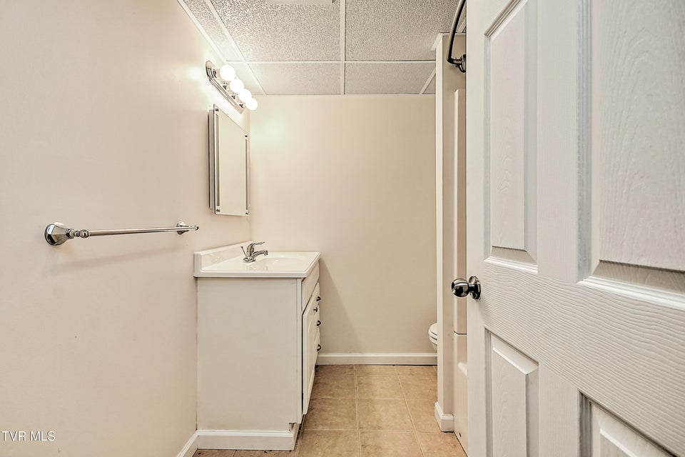 Photo #43: 419 Holly Street