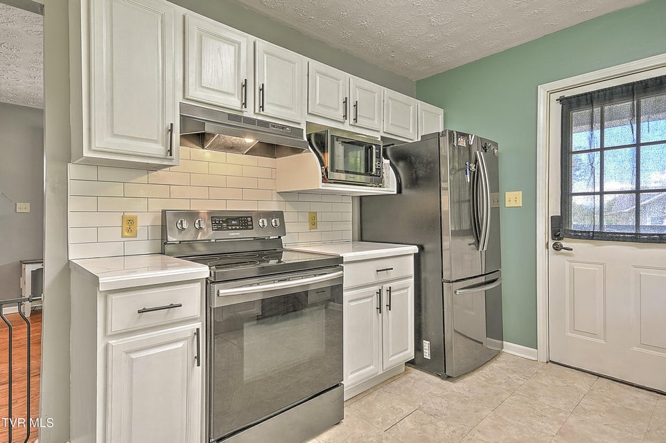 Photo #19: 2116 Hawthorne Street