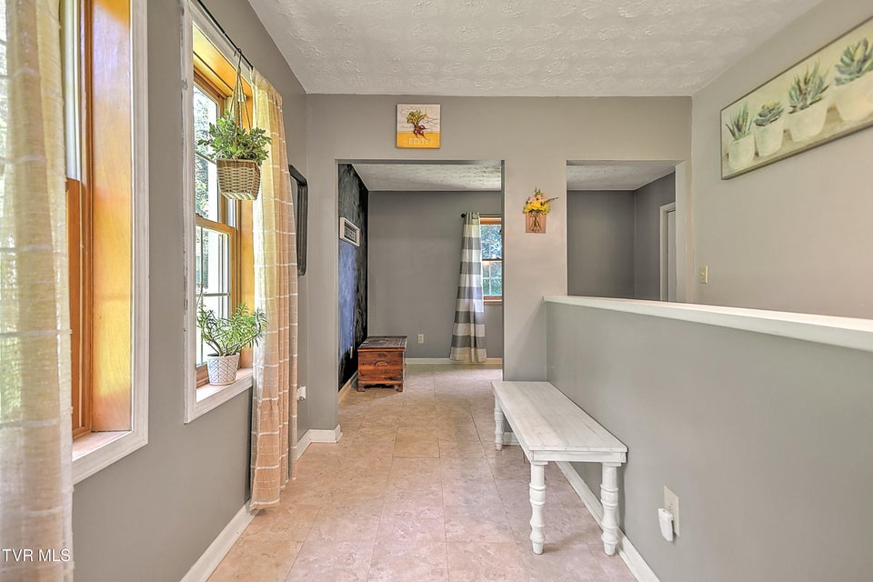 Photo #22: 2116 Hawthorne Street