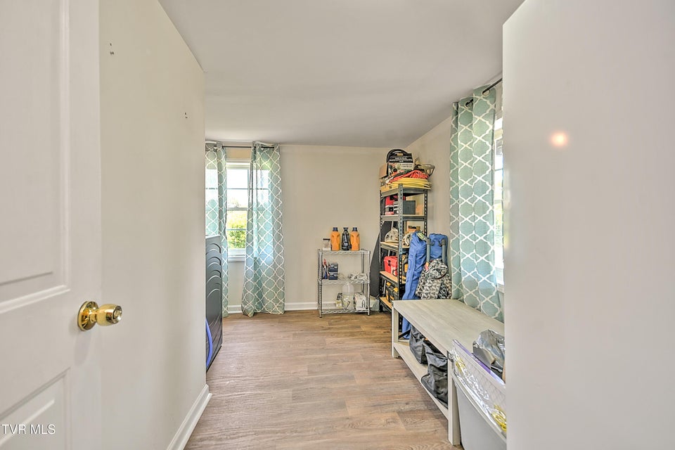 Photo #38: 2116 Hawthorne Street