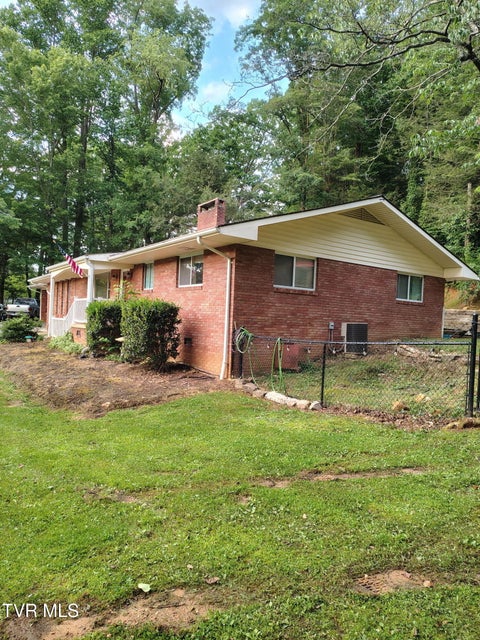 Photo #4: 720 Holly Ave