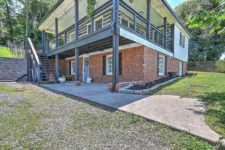 Photo #47: 2116 Hawthorne Street