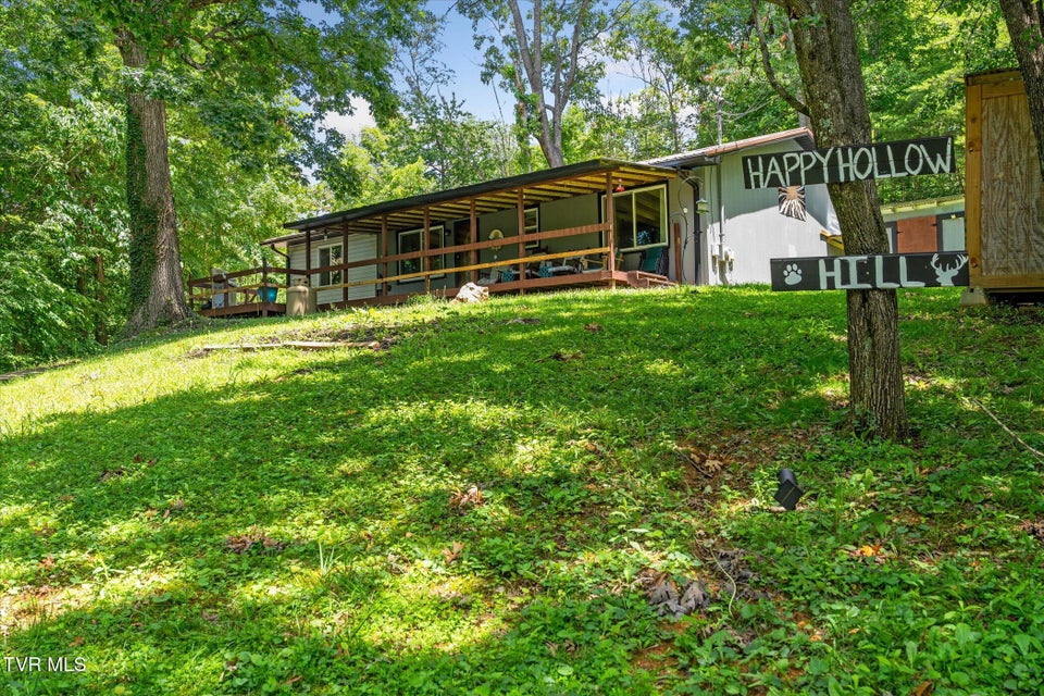 Photo #2: 151 Horseshoe Drive