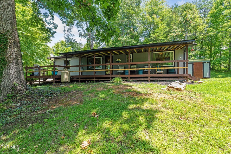 Photo #3: 151 Horseshoe Drive