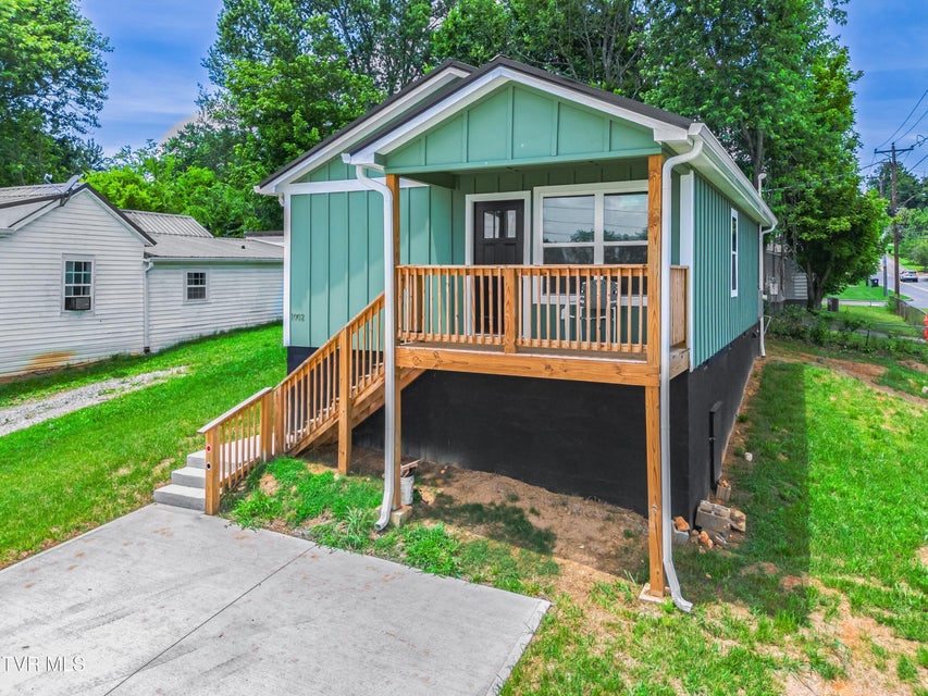Photo #3: 1002 Watercrest Street