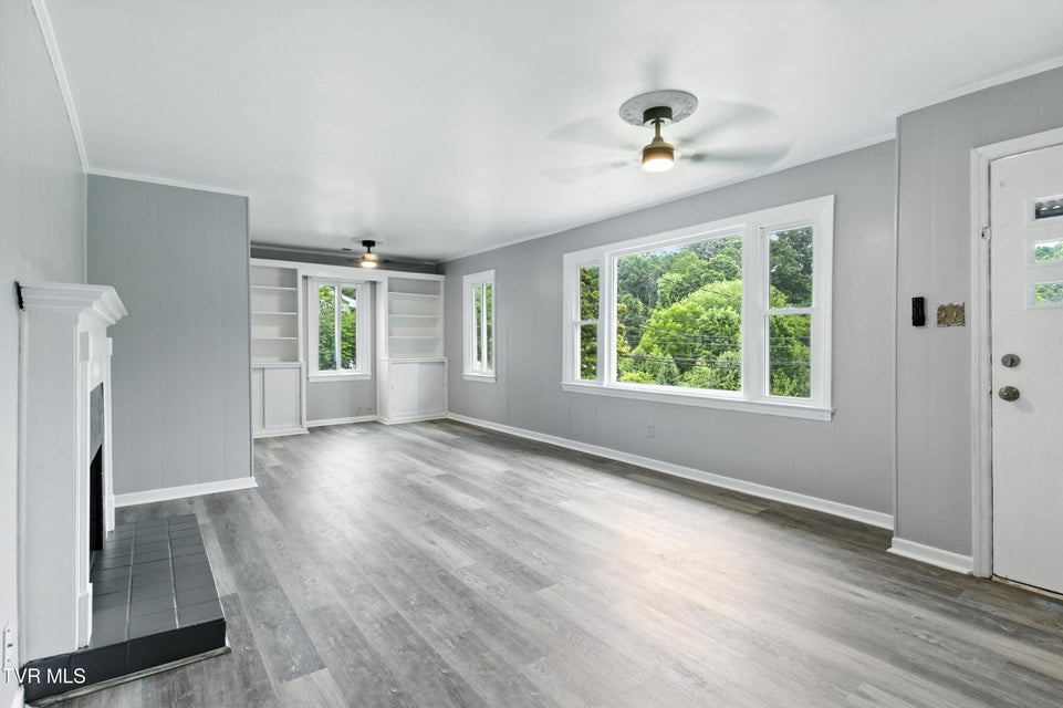 Photo #6: 3974 Memorial Boulevard