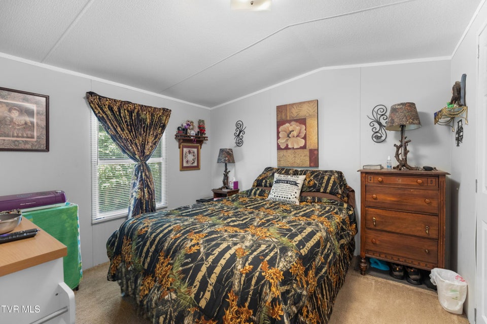 Photo #9: 904 Briar Fork Road