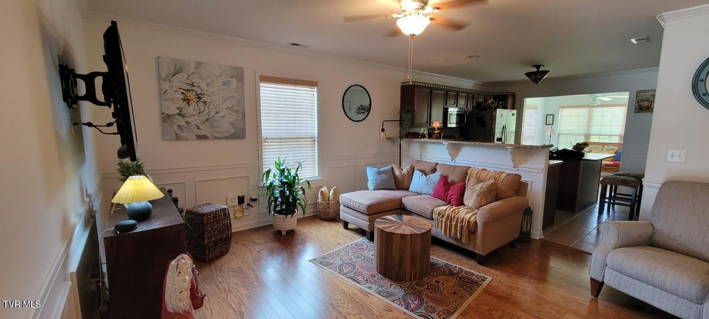 Photo #3: 687 Suffolk Road