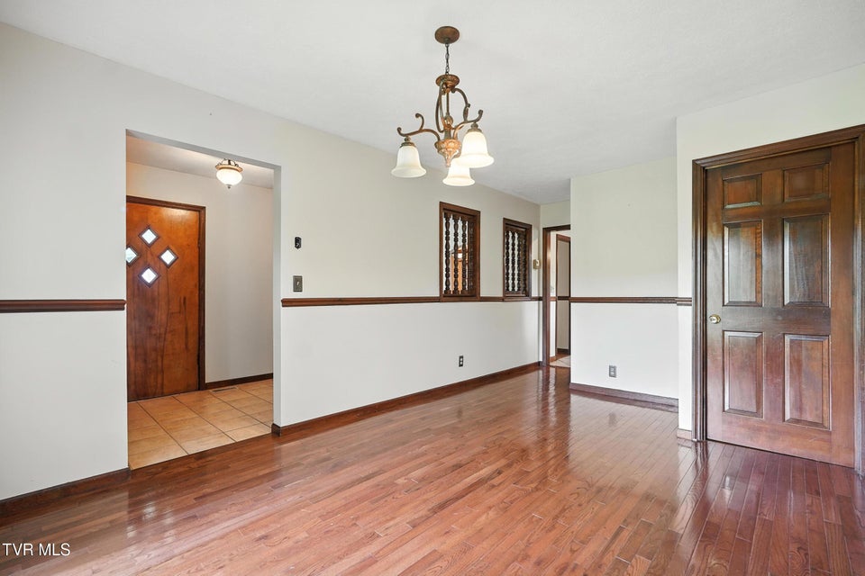 Photo #8: 134 Richmond Heights
