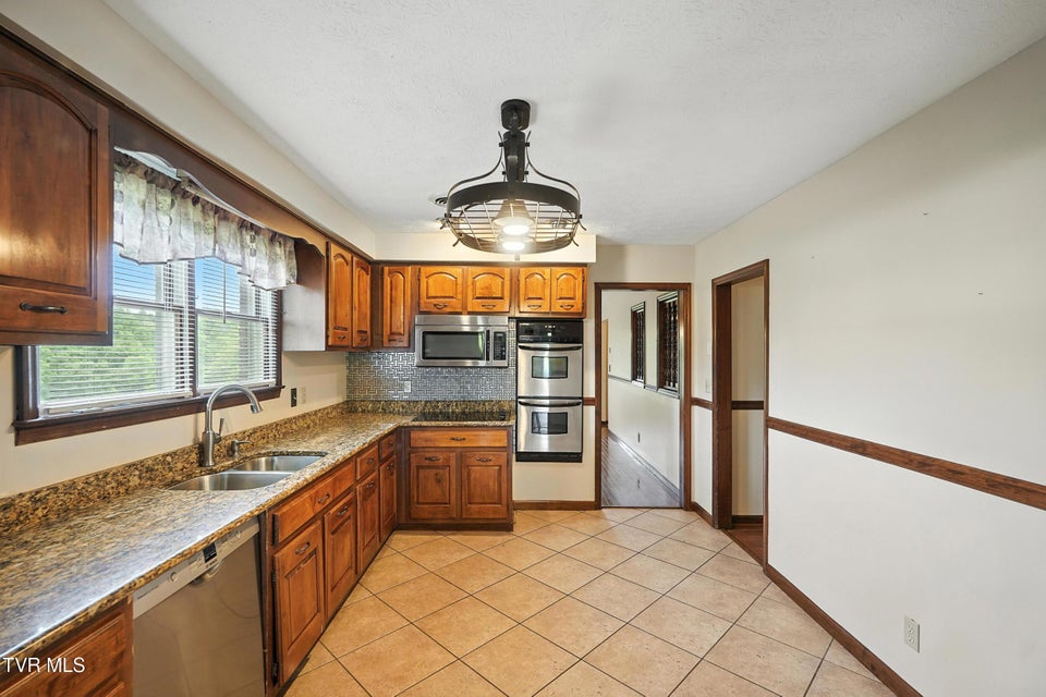 Photo #9: 134 Richmond Heights
