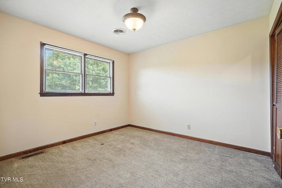 Photo #22: 134 Richmond Heights