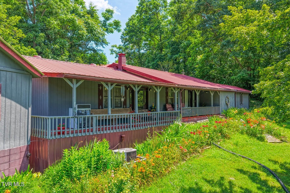 Photo #6: 120 Hammond Road