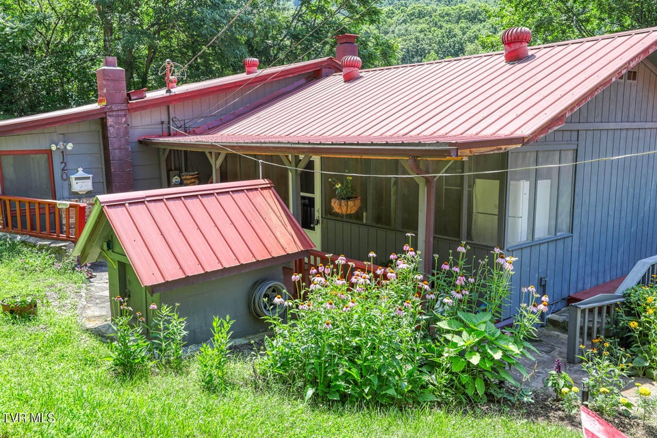 Photo #10: 120 Hammond Road
