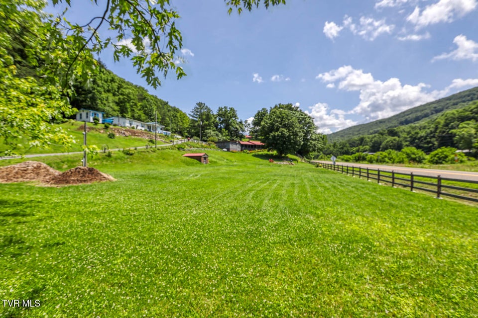 Photo #13: 120 Hammond Road