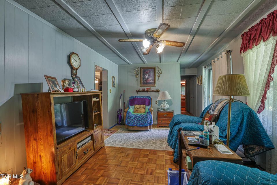 Photo #17: 120 Hammond Road