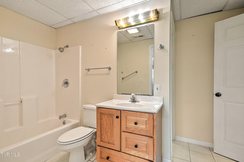 Photo #59: 1813 Waters Edge Dr Drive