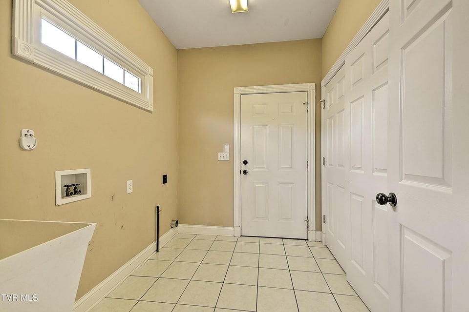 Photo #66: 1813 Waters Edge Dr Drive
