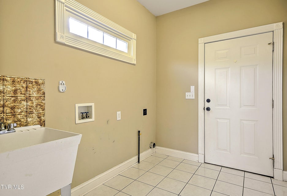 Photo #67: 1813 Waters Edge Dr Drive