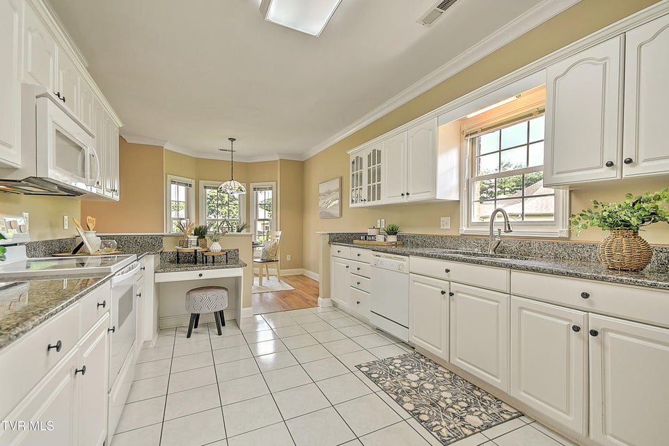 Photo #26: 1813 Waters Edge Dr Drive