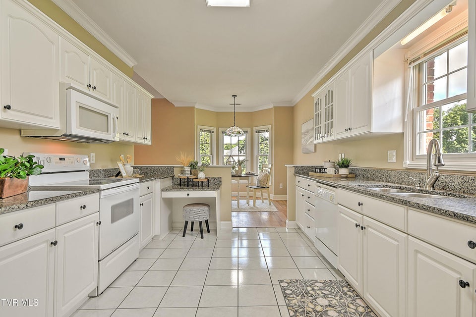 Photo #25: 1813 Waters Edge Dr Drive