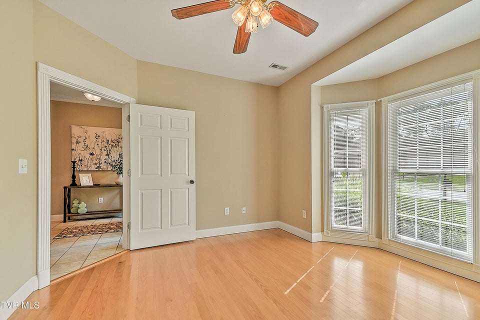 Photo #40: 1813 Waters Edge Dr Drive