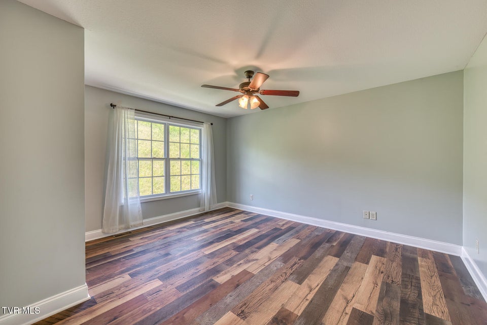 Photo #9: 668 Grays Pointe Court