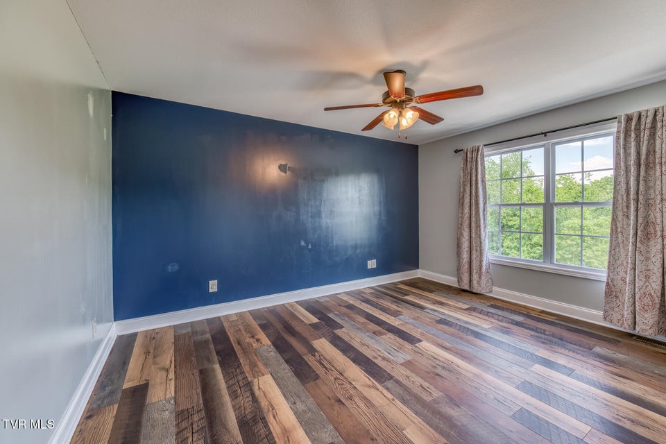 Photo #19: 668 Grays Pointe Court