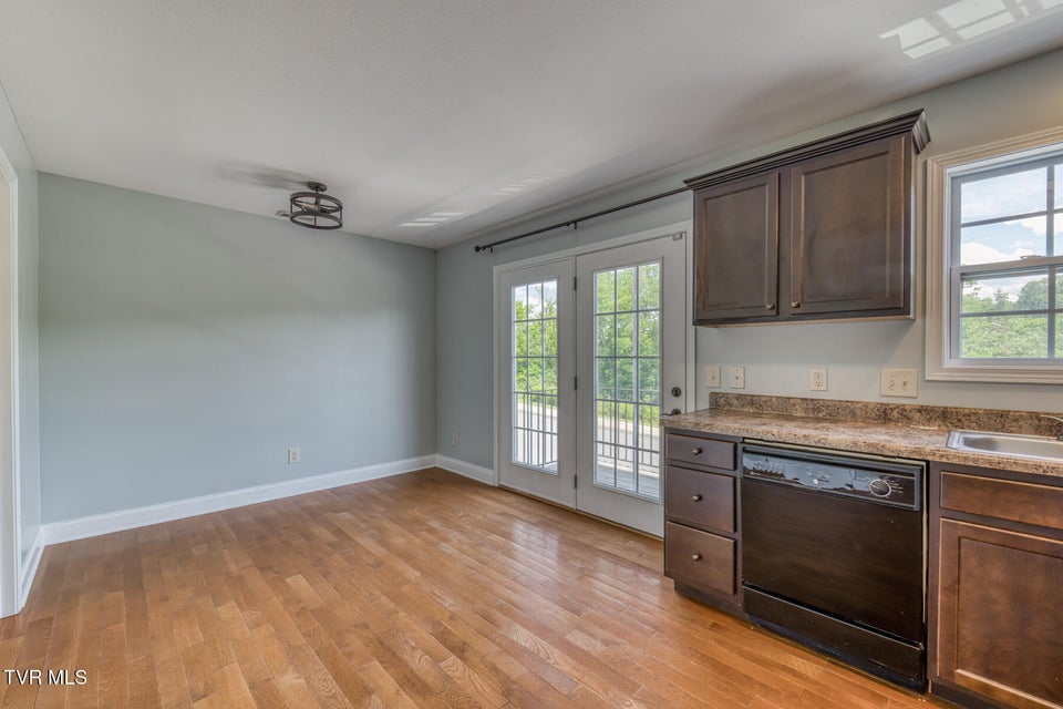 Photo #5: 668 Grays Pointe Court
