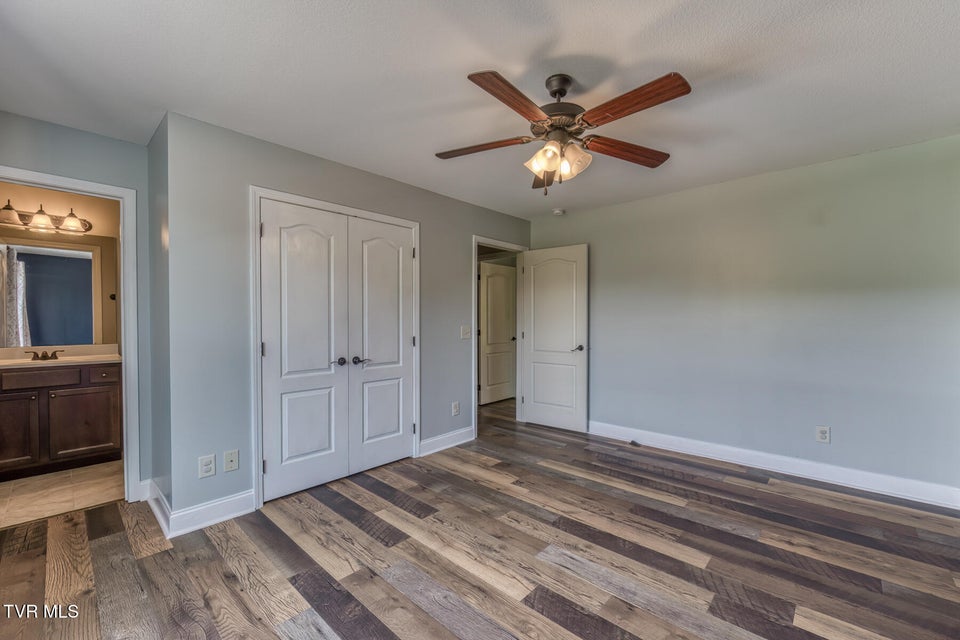Photo #22: 668 Grays Pointe Court