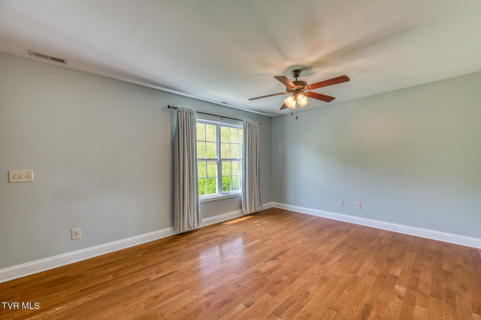 Photo #11: 668 Grays Pointe Court