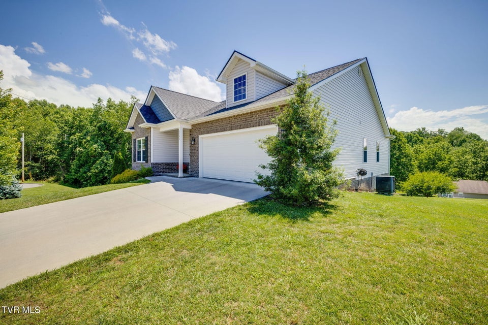 Photo #2: 2384 Poplar Ridge Court