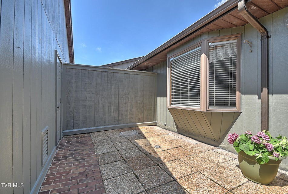 Photo #9: 465 Manor Drive