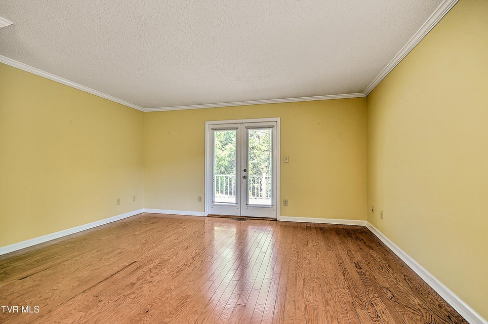 Photo #10: 465 Manor Drive